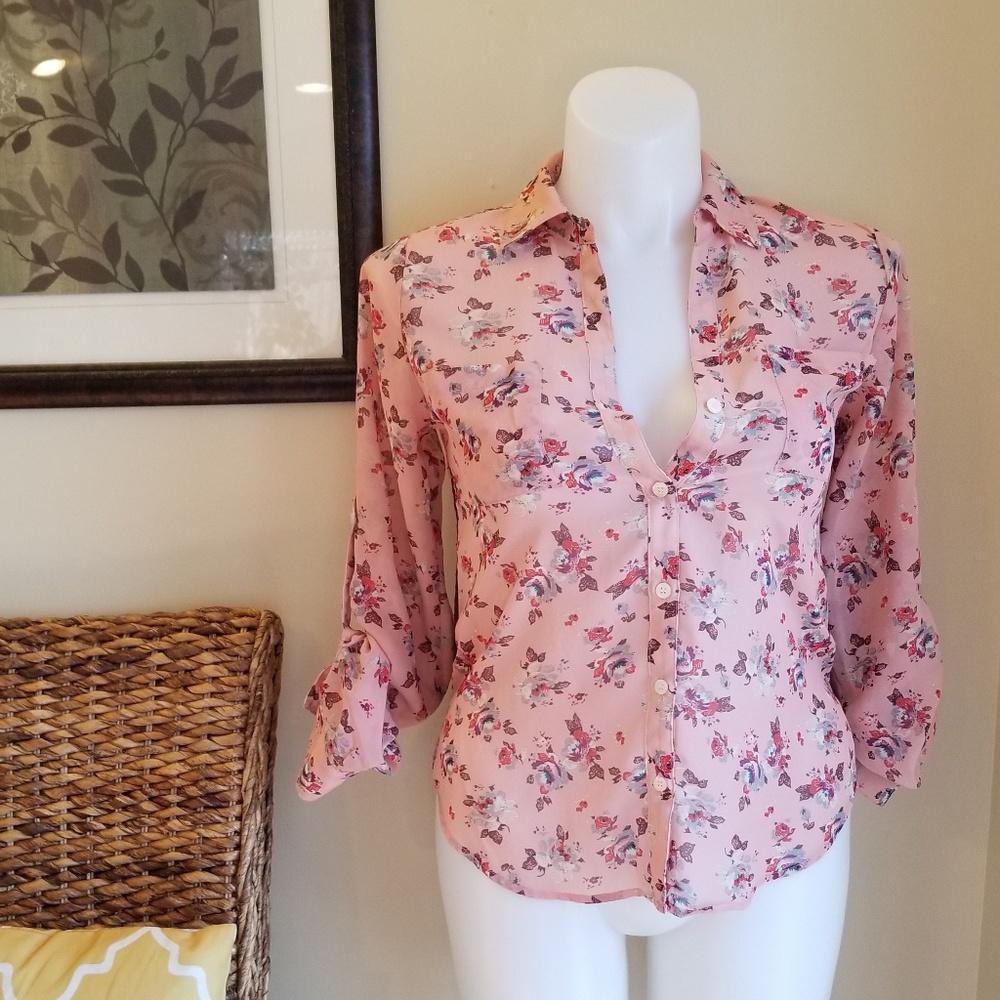 🛒Xhilaration Rose Floral Polyester Lace Blouse